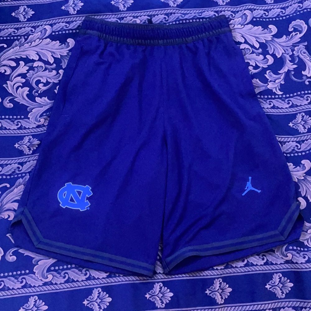 Tar Heel Jordan tech ball shorts